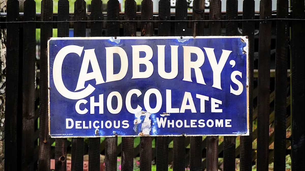 Who are the actors in the Cadbury advert